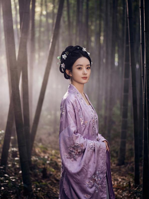 黄色仓库古风汉服视频拍摄